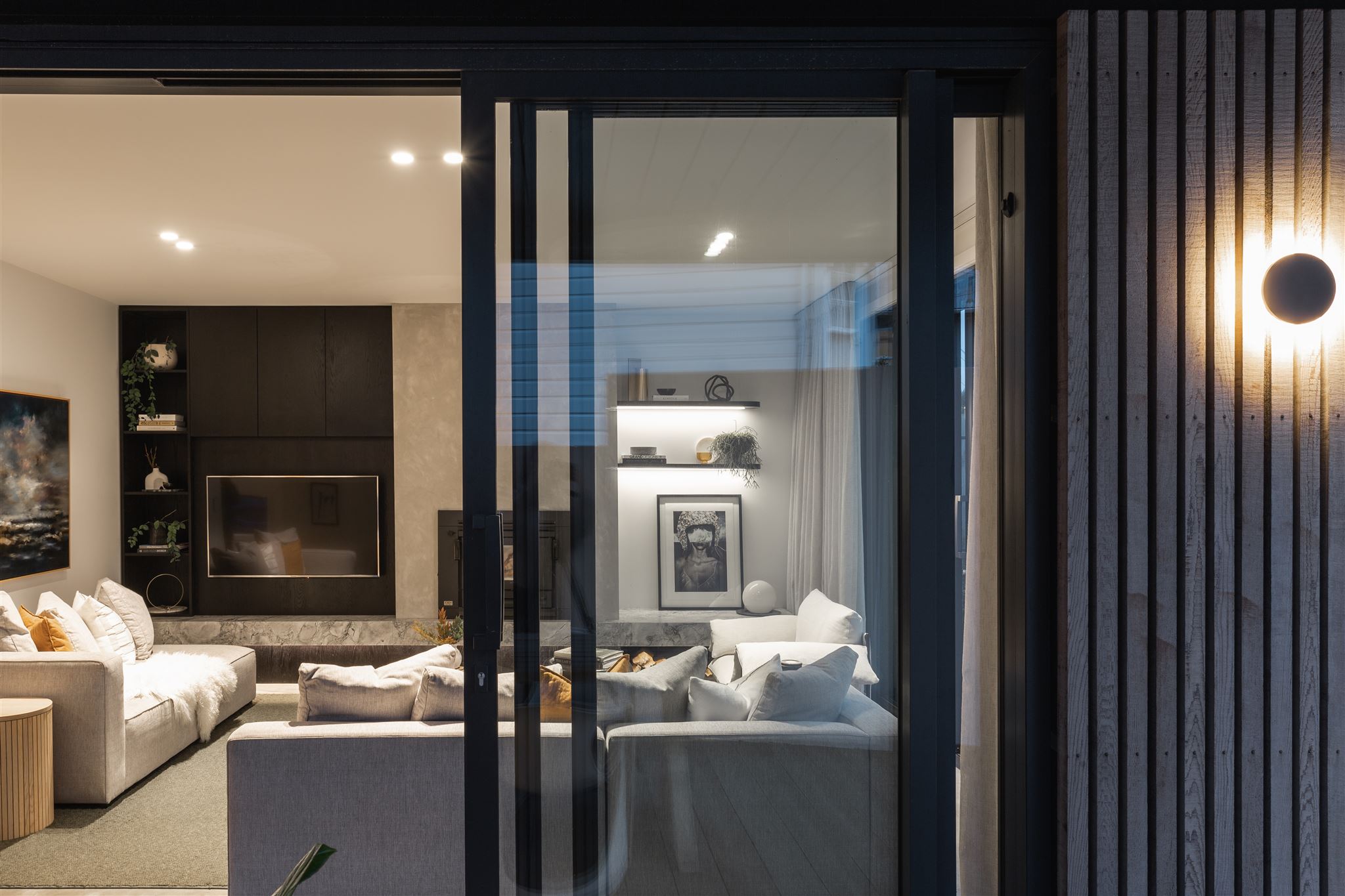 stacker-door-cedar-batten-rainscreen-wall-light-indooroutdoor